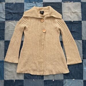 vtg 2000s it’s our time long tan cardigan sweater flare sleeves size L boho